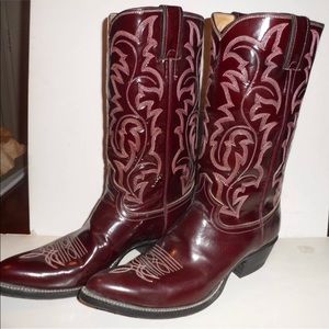 Justin western / cowboy boots in burgundy size 9.5
